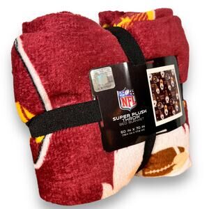 NFL Washington Commanders Plush Throw Blanket Helmet 60x70 New